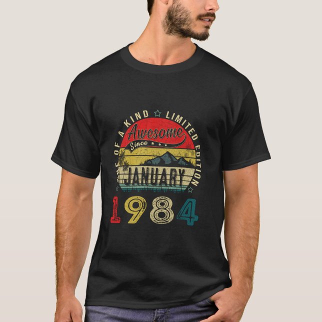 40 år gammal född i januari 1984 40:e födelsedagen t shirt (Framsida)
