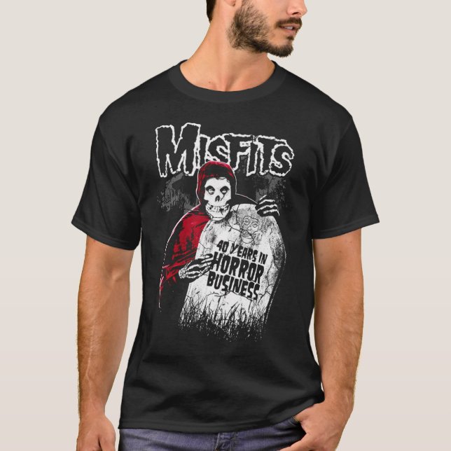 40 år i en skräppost t shirt (Framsida)