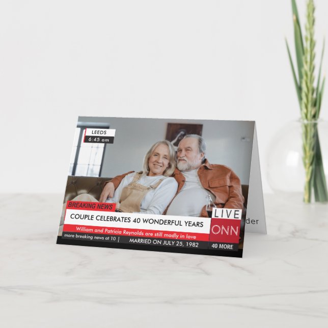 40-årsdagen Bryggande TV News Fabulous Kort (Framsida)