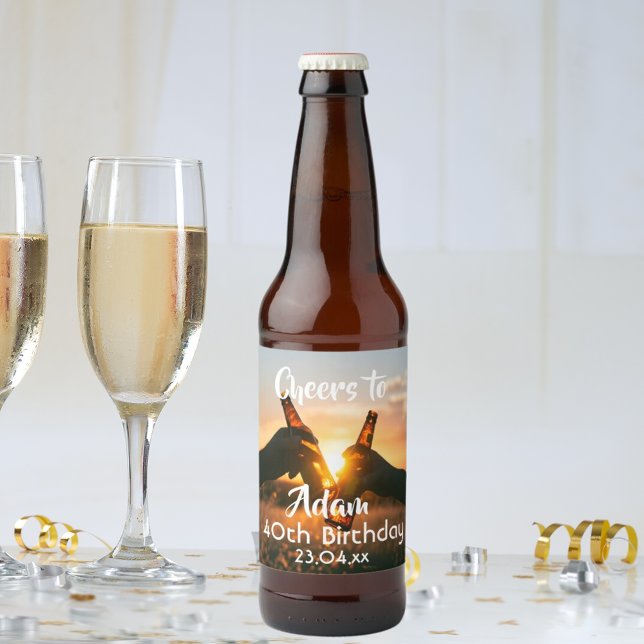 40-årsdagen party killar besöker foto ölflaska etikett (Skapare uppladdad)