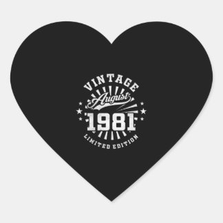 40-årspresent Augusti Present Vintage 1981 40 År Hjärtformat Klistermärke