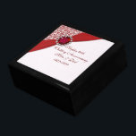 40:e Bröllop-årsdagen av Gift-boxen Smyckeskrin<br><div class="desc">En Digitalbcon Bilder Design med temat Ruby Red färg med en rad olika bilder, former, mönster, stilar och typsnitt i anpassningsbarna i denna enhandsartikel med "Ruby Bröllop-årsdagen". Den här attraktiva och elegant designen är komplett med anpassningsbar text som skriver till kostym till ditt eget speciella tillfälle och gör perfekten till...</div>