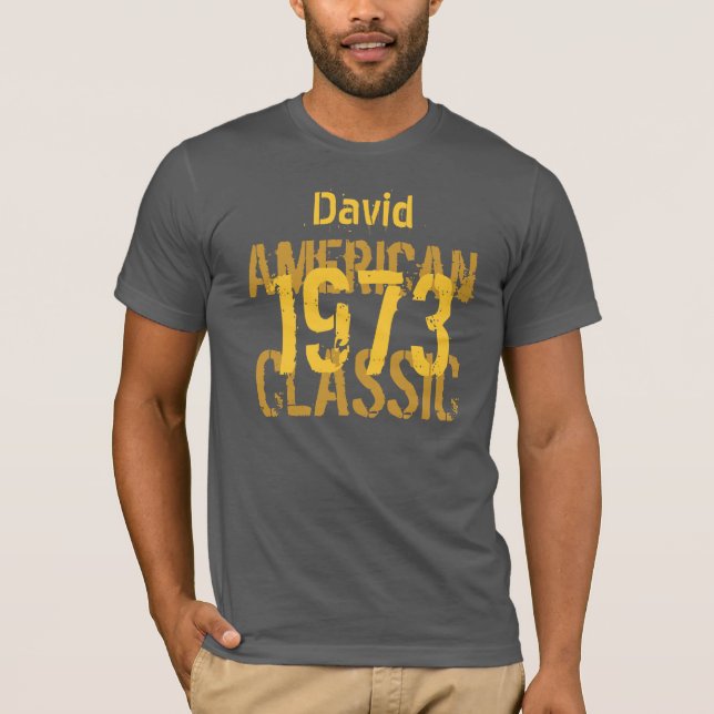 40:e födelsedagsgiftet 1973 American Classic V203 Tee (Framsida)