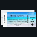 40 och Fabulous 40 th Boarding Pass Birthday<br><div class="desc">En vacker bild av sjösidan är bakgrunden till denna inbjudan till den tropiska stranden för ombordstigningspassets destination. En inbjudan till anpassningsbar för roligtens mål. Tropiska stranden med akvabblyor och modern text.</div>