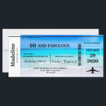 40 och Fabulous 40 th Boarding Pass Birthday<br><div class="desc">En vacker bild av sjösidan är bakgrunden till denna inbjudan till den tropiska stranden för ombordstigningspassets destination. En inbjudan till anpassningsbar för roligtens mål. Tropiska stranden med akvabblyor och modern text.</div>