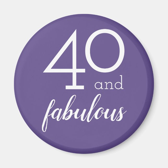 40 och Fabulous | Violet och White Typography Magnet (Framsidan)