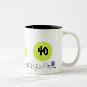 40… som det är thirden, pekar precis… vid Två-Tonad mugg