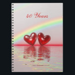 40th ÅrsdagRubyhjärtor Anteckningsbok Med Spiral<br><div class="desc">Anteckningsboken med mitt avbildar av två röda hjärtor för ruby som flyter på vatten under en regnbåge. Anpassadetextnågot att säga "40 år".</div>