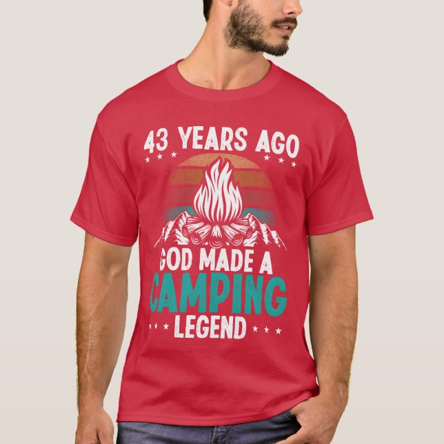 43-årig campinglegend Scout 43-födelsedagscamper T Shirt (Framsida)