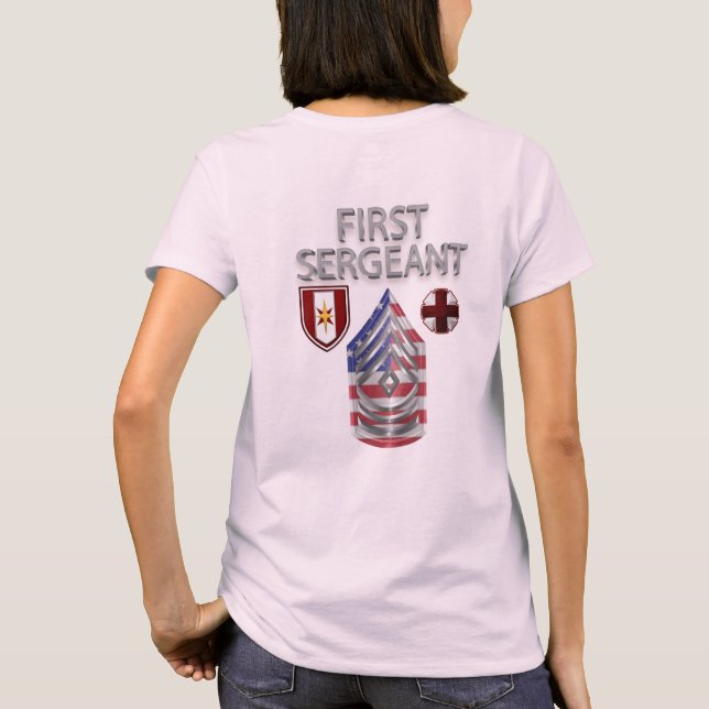44:e medicinska brigaden första sergeant t shirt (Baksida)