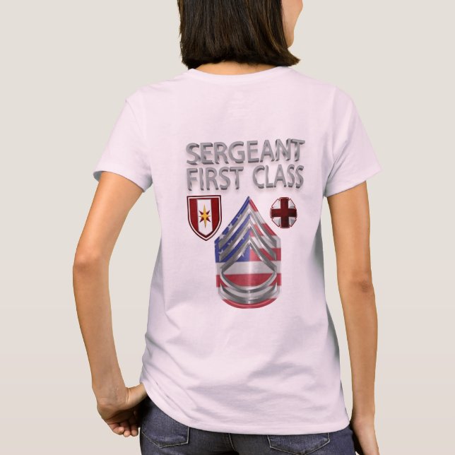 44:e medicinska brigadernas första klass t shirt (Baksida)