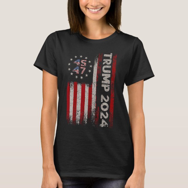 45 47 Trump 2024 American Flagga 1 T Shirt (Framsida)