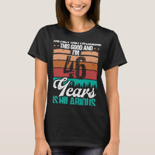 46-årig Tittar denna Bra Humor 46-årsdag T Shirt