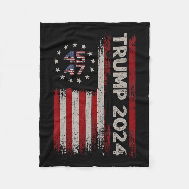 47 Trump 2024 American Flagga (on Back) 1 Fleecefilt (Framsidan)