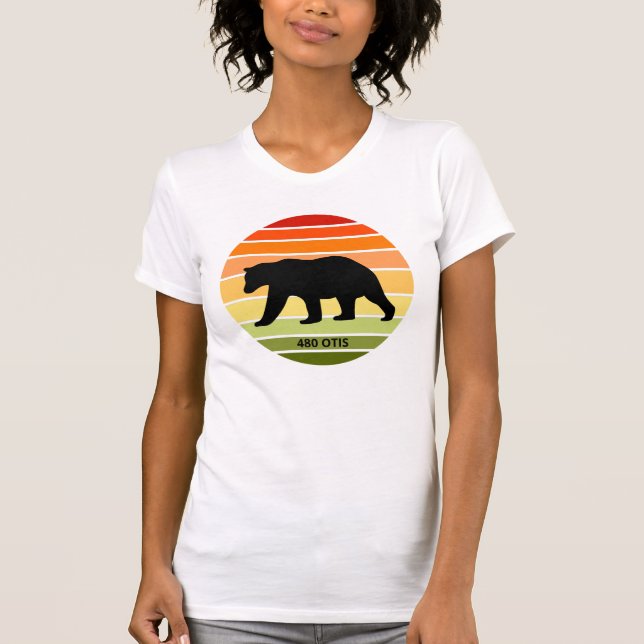 480 Otis Bear Silhouette på Gradient Sol (vit) T Shirt (Framsida)
