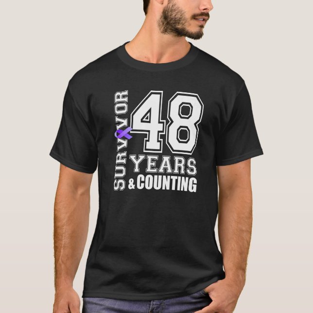 48 års Survivor I Bära Lila Ribbon Lupus Medveten T Shirt (Framsida)