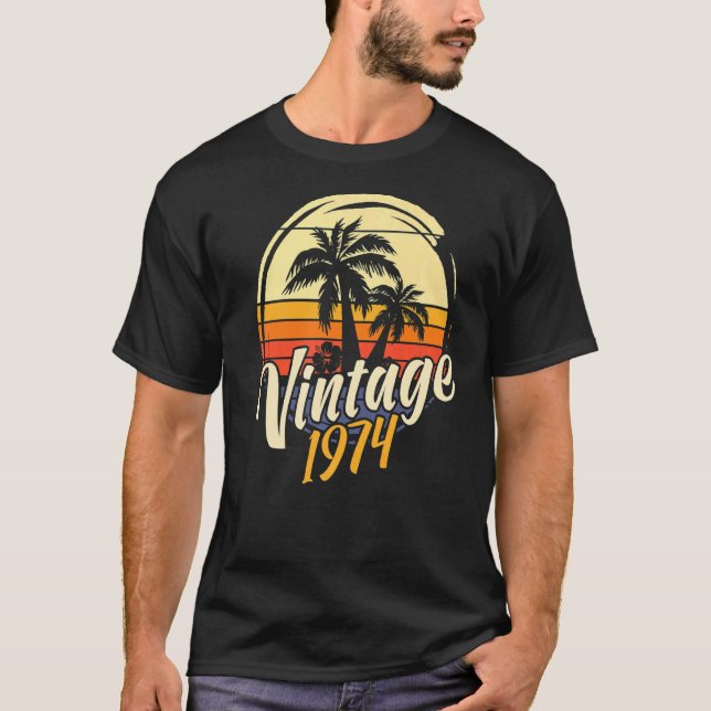 48:e Vintagen 1974 T Shirt (Framsida)