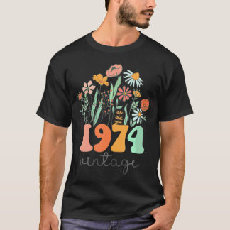 49 år gammal 1974, 49:e kvinnan Birthday Wildblomm T Shirt