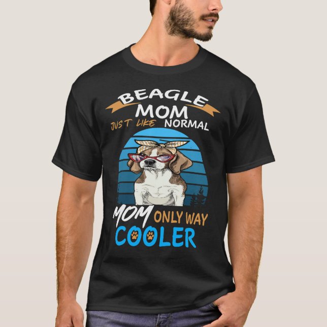 49 Beagle Mamma Cooler T Shirt (Framsida)