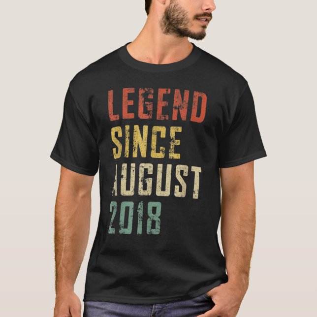 4 år gammal förklaring sedan augusti 2018 4e födel t shirt (Framsida)
