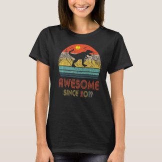 4 år gammal gåvsdoktor Fantastisk sedan 2019 4:e k T Shirt