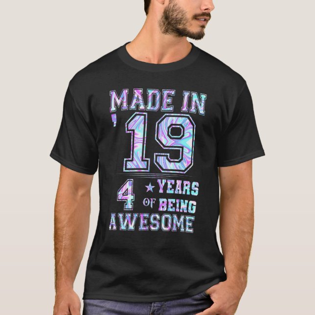 4-årig flicka för 4e födelsedagen, född 2019 t shirt (Framsida)