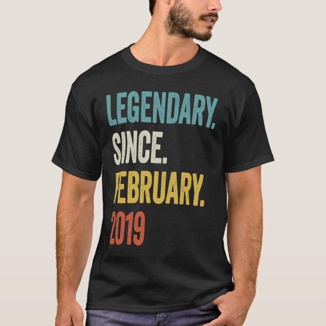 4 års ålder sedan februari 2019 Fågeln T Shirt (Framsida)