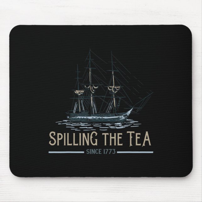 4:e juli då Tea spillades sedan 1773 fjärde delen  Musmatta (Framsidan)