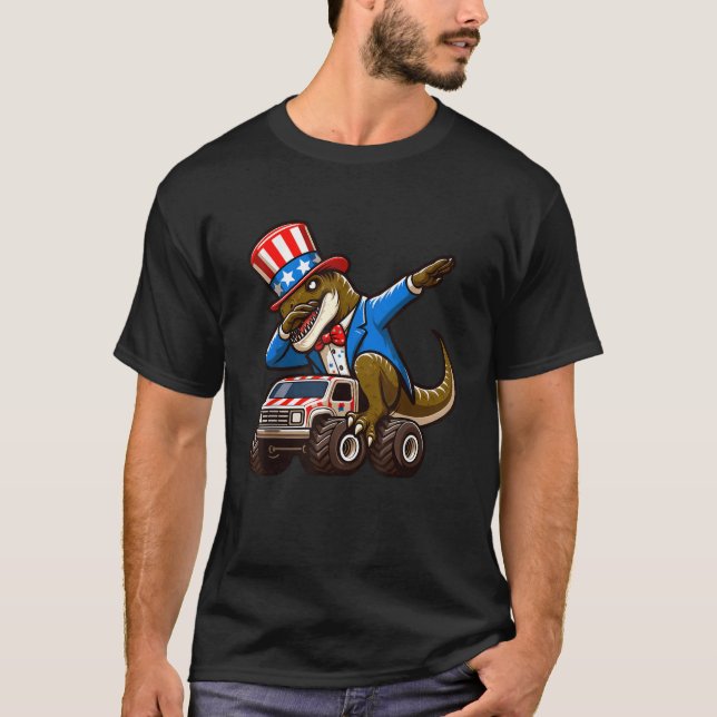 4:e juli Dinosaur Monster Lastbil American Flagga  T Shirt (Framsida)