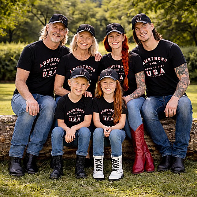 4:e Juli Familjefoton Född att rida Röd Anpassad T Shirt (Skapare uppladdad)