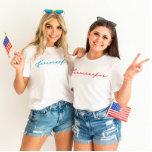 4:e juli-filhanteraren Minimalistiskt blått skript T Shirt<br><div class="desc">Om du kärlekar den här designen,  så kolla kom hela vår amerikanska samling! Vi lägger alltid till nya mönster varje dag!</div>