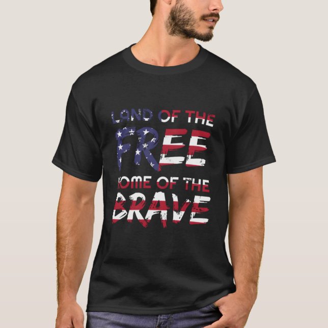 4:e juli-land fritt hem för den Modiga staden Pat T Shirt (Framsida)