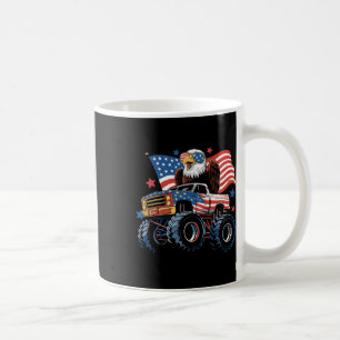 4:e juli måndag i Monster Lastbil Örn Amerikanska Kaffemugg