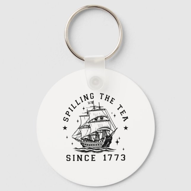 4:e juli: Spilling the Tea sedan 1773 Nyckelring (Framsida)
