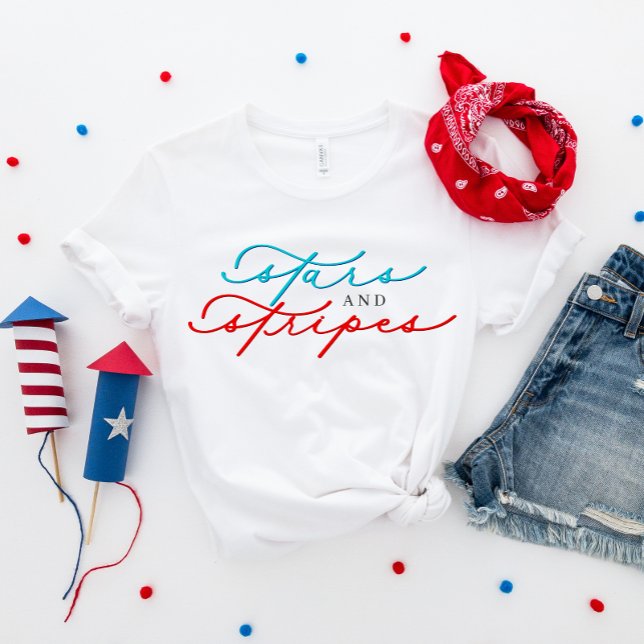 4:e juli Stars & Rand Cute Script T Shirt (Skapare uppladdad)