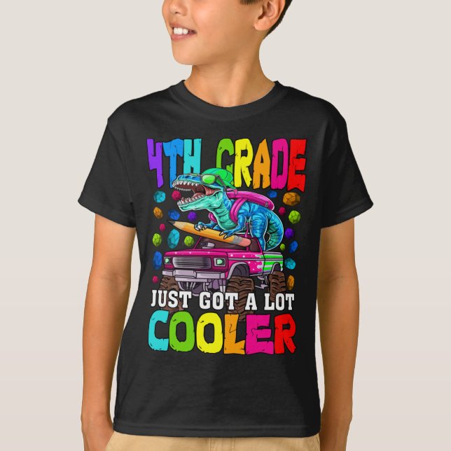 4:e Klass Just Har A Lot Cooler Monster Lastbil T Shirt (Framsida)