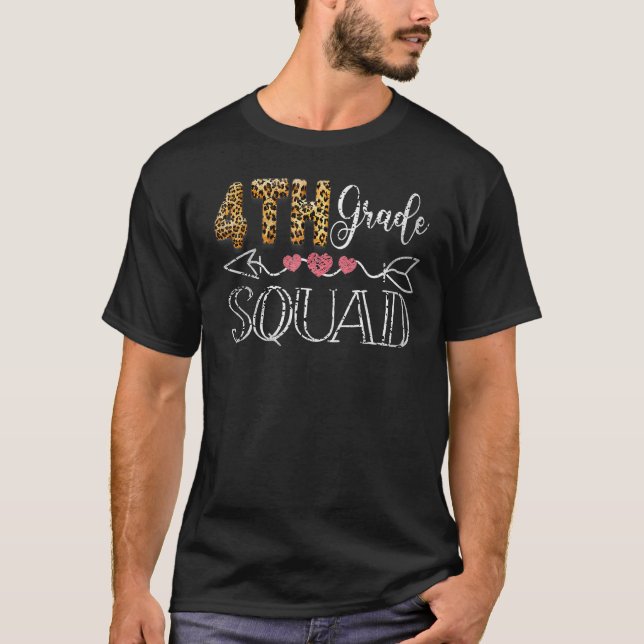 4:e Klass Squad Heart Team Leopard Teacher Crew St T Shirt (Framsida)