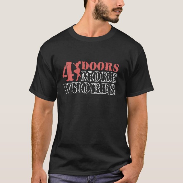 4 Fyra dörrar fler hål T Shirt (Framsida)