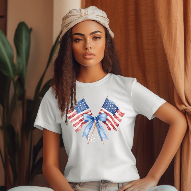 4 juli korslagda flaggor självständighetsdag t shirt (Skapare uppladdad)