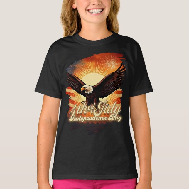4 juli – Majestätisk Örn & Eldshow Tribute🦅 T Shirt (Framsida)