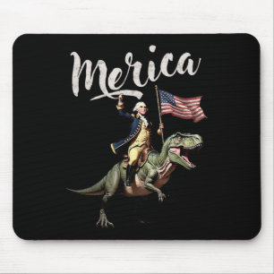 4 juli: Merica George Washington Riding a Dino Musmatta