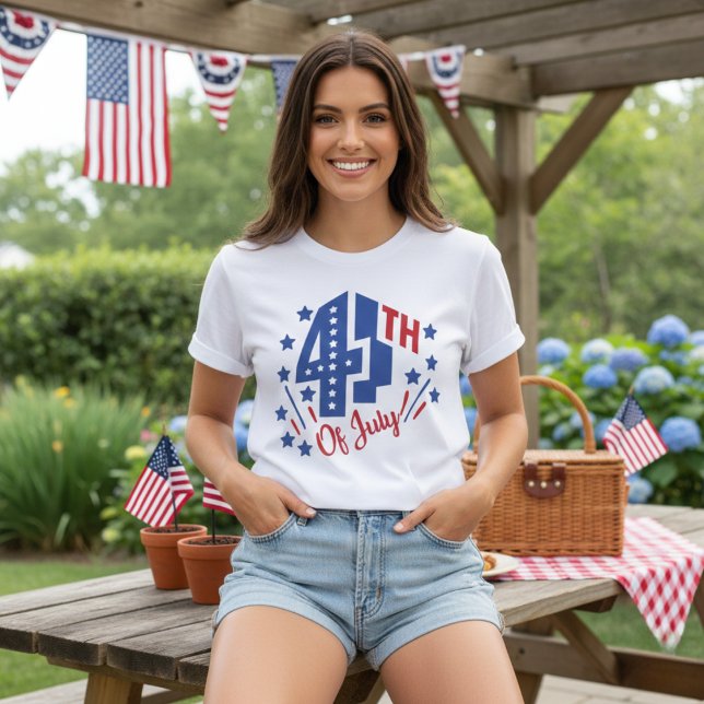4 juli: Retro Red White och Blue Patriotic T Shirt (4th of July Retro Red White and Blue Patriotic T-Shirt)