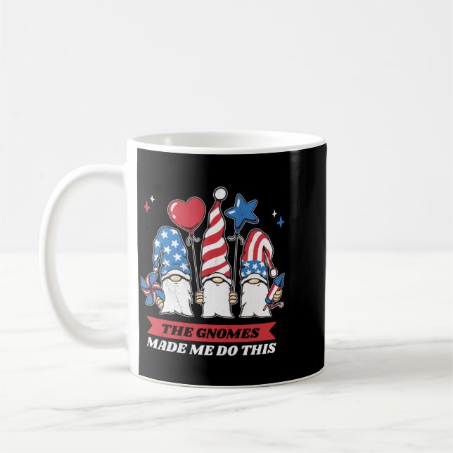 4 juli Tomtarna Fick Mig Att Göra Denna Föreställn Kaffemugg (Vänster)