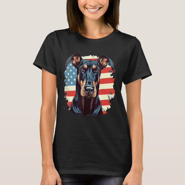 4 juli USA-flagga Dobermann-hund T Shirt (Framsida)