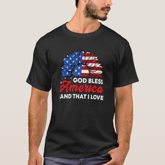 4 juli Välsigna dig Amerika-land i Kärlek i USA T Shirt (Framsida)