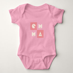 4 kläder brev namn shock rosa t shirt