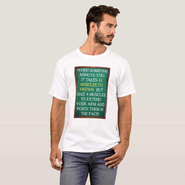 4 Muskler för att Slå Rolig T-shirt (Hel framsida)