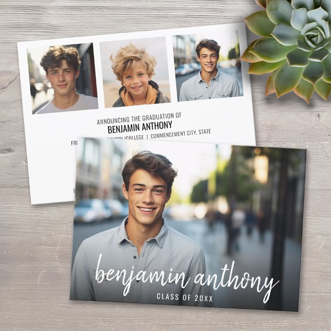 4 Photo Collage Namn i skript - Studenten Inbjudningar (Custom Graduation Announcement)