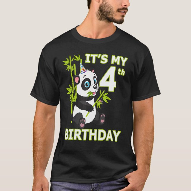 4e födelsedagen 4 år gammal Party-djurpanda T Shirt (Framsida)