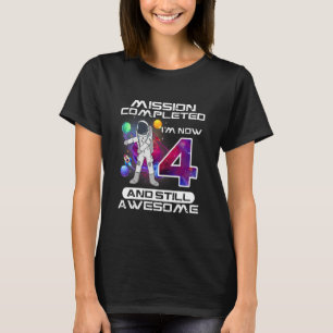 4e födelsedagen Astronautrymme 4 år gammal dag T Shirt